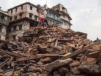 4 Irish still missing in Nepal